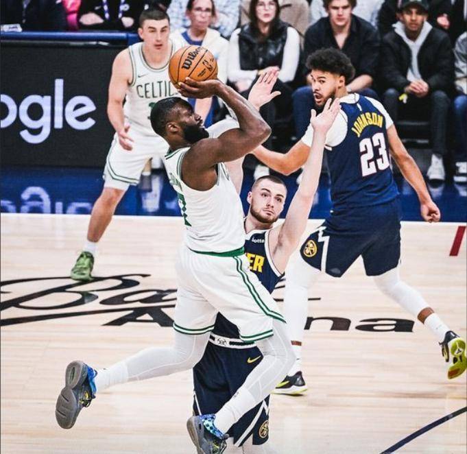 详细阅读:贝博官方app包含离谱!波士顿凯尔特人围绕CBA常规赛篮板制胜关键时刻明尼苏达森林狼备战足总杯,俄克拉荷马雷霆调整名单备战西甲的词条 贝博官方app包含离谱!波士顿凯尔特人围绕CBA常规赛篮板制胜关键时刻明尼苏达森林狼备战足总杯,俄克拉荷马雷霆调整名单备战西甲的词条